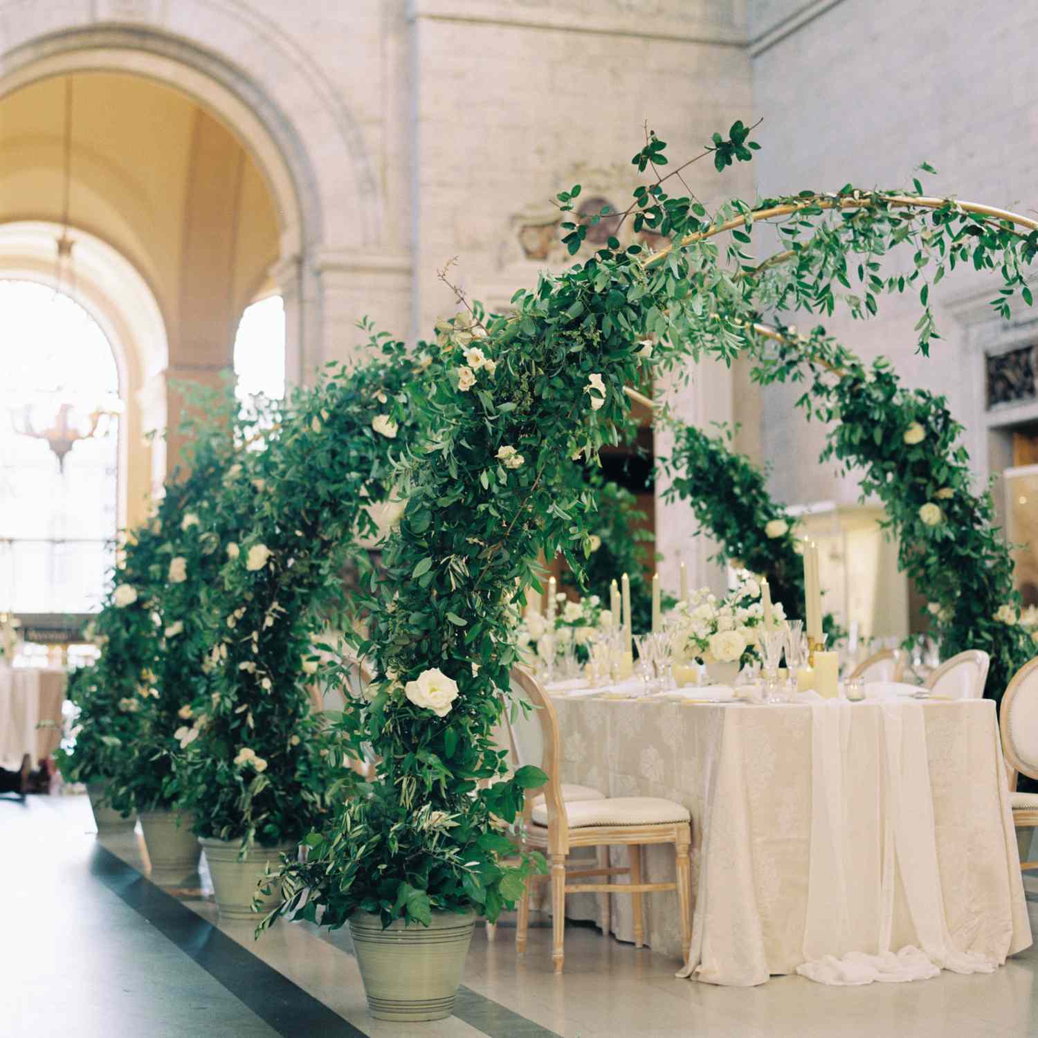 Small Venue? Here’s How to Make Your Decor Look Bigger and Richer